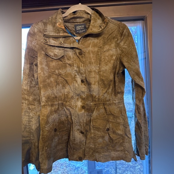 Ashley Camo Printed Zip Up Light Weight Jacket Size Small - Picture 7 of 7
